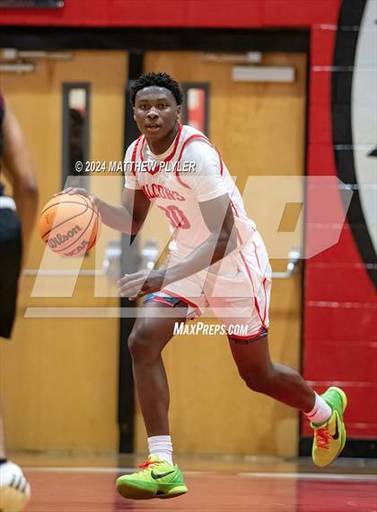 Thumbnail 2 in Seventy-First vs South Central (NCHSAA 3A - Third Round) photogallery.