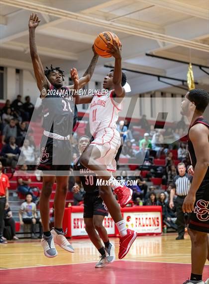 Thumbnail 1 in Seventy-First vs South Central (NCHSAA 3A - Third Round) photogallery.