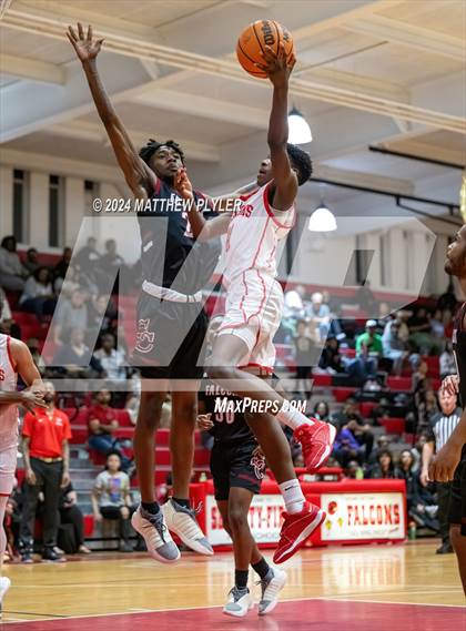 Thumbnail 2 in Seventy-First vs South Central (NCHSAA 3A - Third Round) photogallery.