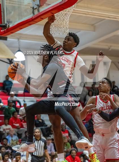 Thumbnail 2 in Seventy-First vs South Central (NCHSAA 3A - Third Round) photogallery.
