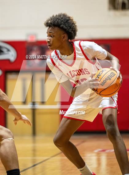 Thumbnail 1 in Seventy-First vs South Central (NCHSAA 3A - Third Round) photogallery.