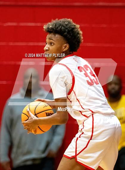 Thumbnail 2 in Seventy-First vs South Central (NCHSAA 3A - Third Round) photogallery.