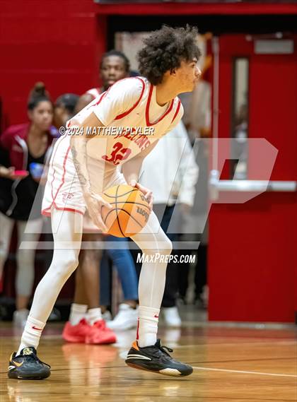 Thumbnail 3 in Seventy-First vs South Central (NCHSAA 3A - Third Round) photogallery.
