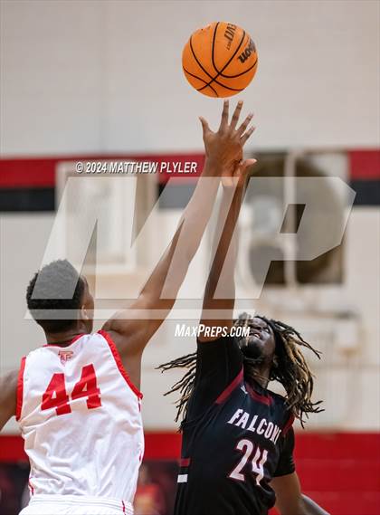 Thumbnail 2 in Seventy-First vs South Central (NCHSAA 3A - Third Round) photogallery.