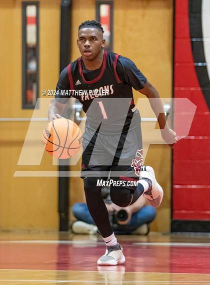 Thumbnail 3 in Seventy-First vs South Central (NCHSAA 3A - Third Round) photogallery.