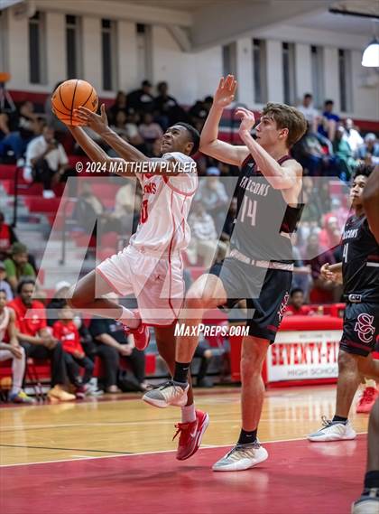 Thumbnail 2 in Seventy-First vs South Central (NCHSAA 3A - Third Round) photogallery.