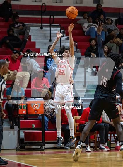 Thumbnail 1 in Seventy-First vs South Central (NCHSAA 3A - Third Round) photogallery.