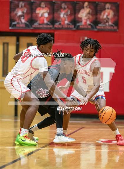Thumbnail 1 in Seventy-First vs South Central (NCHSAA 3A - Third Round) photogallery.