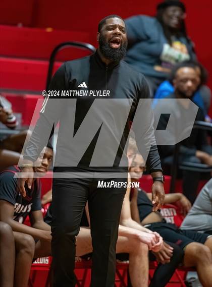 Thumbnail 1 in Seventy-First vs South Central (NCHSAA 3A - Third Round) photogallery.