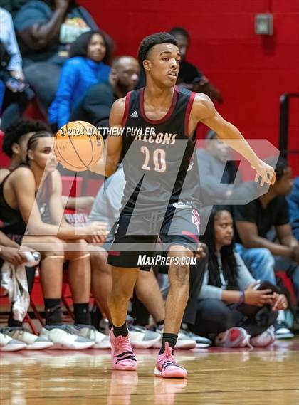 Thumbnail 2 in Seventy-First vs South Central (NCHSAA 3A - Third Round) photogallery.