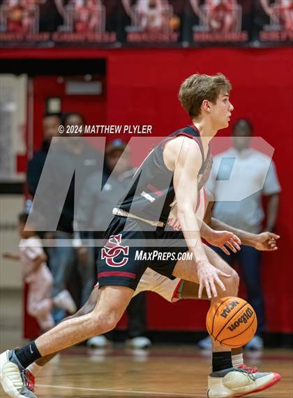 Thumbnail 3 in Seventy-First vs South Central (NCHSAA 3A - Third Round) photogallery.