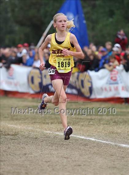 Thumbnail 3 in CIF State Cross Country Championships (D1 Girls) photogallery.