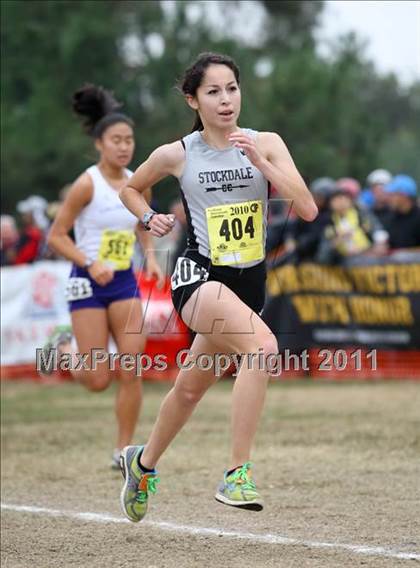 Thumbnail 2 in CIF State Cross Country Championships (D1 Girls) photogallery.