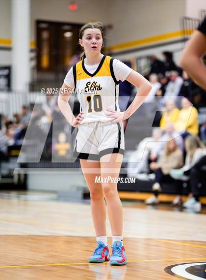 Thumbnail 2 in JV: Dublin Coffman @ Centerville photogallery.