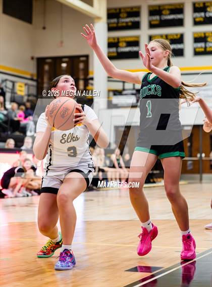 Thumbnail 1 in JV: Dublin Coffman @ Centerville photogallery.