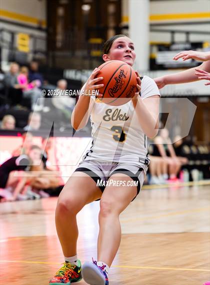 Thumbnail 2 in JV: Dublin Coffman @ Centerville photogallery.