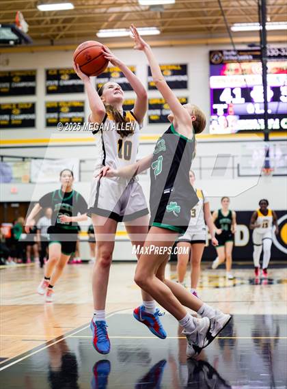 Thumbnail 1 in JV: Dublin Coffman @ Centerville photogallery.