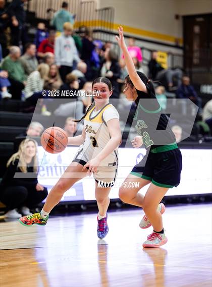 Thumbnail 2 in JV: Dublin Coffman @ Centerville photogallery.