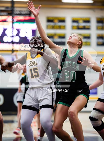 Thumbnail 2 in JV: Dublin Coffman @ Centerville photogallery.