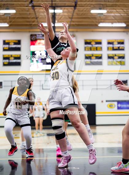 Thumbnail 1 in JV: Dublin Coffman @ Centerville photogallery.