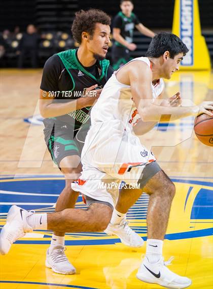 Thumbnail 1 in El Camino vs. Los Gatos (Warriors Nor-Cal Invitational) photogallery.