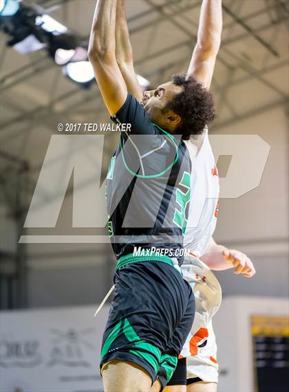 Thumbnail 3 in El Camino vs. Los Gatos (Warriors Nor-Cal Invitational) photogallery.