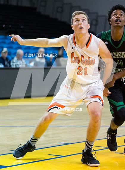 Thumbnail 3 in El Camino vs. Los Gatos (Warriors Nor-Cal Invitational) photogallery.
