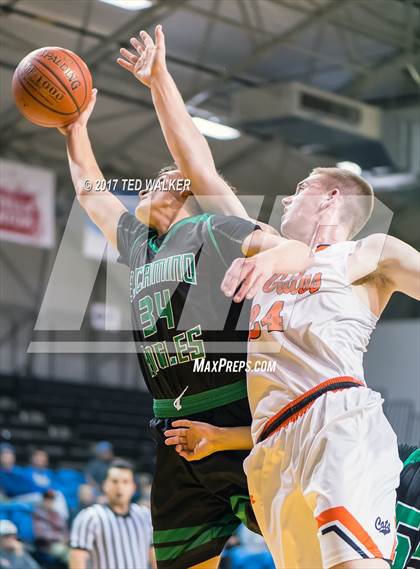 Thumbnail 1 in El Camino vs. Los Gatos (Warriors Nor-Cal Invitational) photogallery.