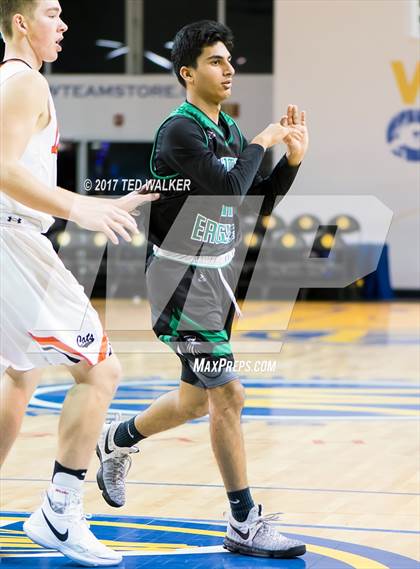 Thumbnail 3 in El Camino vs. Los Gatos (Warriors Nor-Cal Invitational) photogallery.