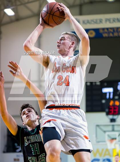 Thumbnail 2 in El Camino vs. Los Gatos (Warriors Nor-Cal Invitational) photogallery.