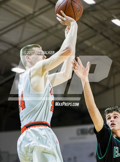 Thumbnail 2 in El Camino vs. Los Gatos (Warriors Nor-Cal Invitational) photogallery.