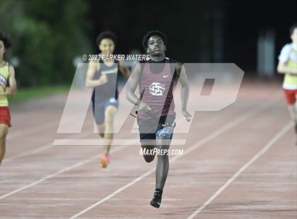 Thumbnail 1 in Brother Martin "Chubby Marks" Relays (Track Events) photogallery.