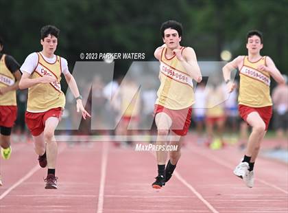 Thumbnail 2 in Brother Martin "Chubby Marks" Relays (Track Events) photogallery.