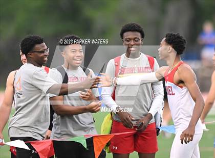 Thumbnail 1 in Brother Martin "Chubby Marks" Relays (Track Events) photogallery.