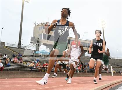 Thumbnail 3 in Brother Martin "Chubby Marks" Relays (Track Events) photogallery.