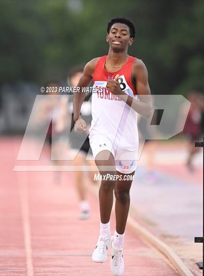 Thumbnail 3 in Brother Martin "Chubby Marks" Relays (Track Events) photogallery.