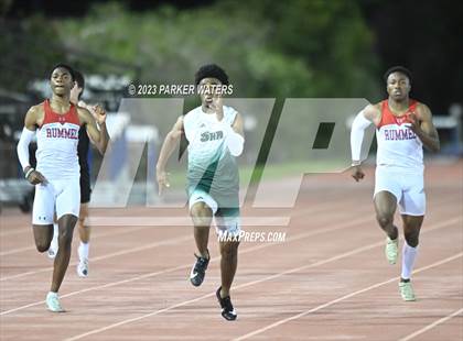 Thumbnail 3 in Brother Martin "Chubby Marks" Relays (Track Events) photogallery.