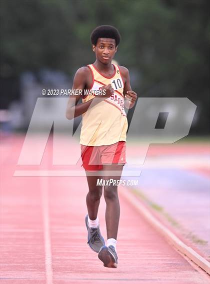 Thumbnail 3 in Brother Martin "Chubby Marks" Relays (Track Events) photogallery.