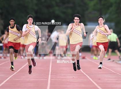 Thumbnail 1 in Brother Martin "Chubby Marks" Relays (Track Events) photogallery.