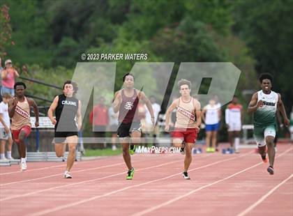 Thumbnail 2 in Brother Martin "Chubby Marks" Relays (Track Events) photogallery.