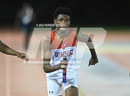 Thumbnail 1 in Brother Martin "Chubby Marks" Relays (Track Events) photogallery.