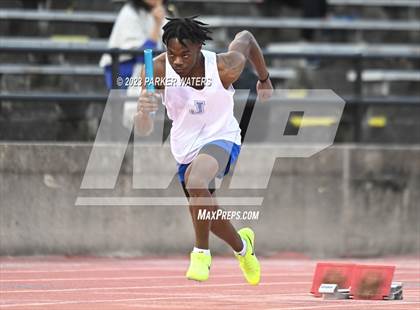 Thumbnail 2 in Brother Martin "Chubby Marks" Relays (Track Events) photogallery.