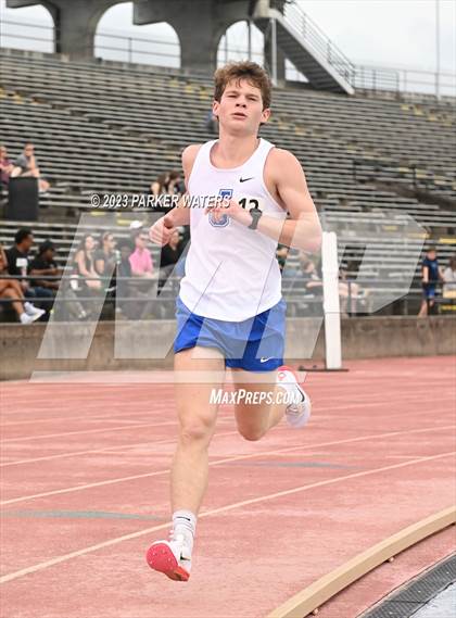 Thumbnail 1 in Brother Martin "Chubby Marks" Relays (Track Events) photogallery.