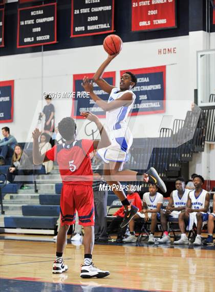 Thumbnail 2 in Carolina Day vs Greenville Tech Charter (WNC Holiday Classic) photogallery.