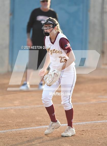 Thumbnail 2 in Esperanza vs. Roosevelt (CIF-SS D1 Final) photogallery.