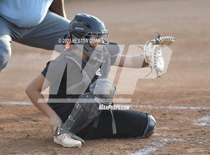 Thumbnail 3 in Esperanza vs. Roosevelt (CIF-SS D1 Final) photogallery.