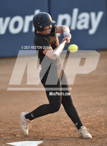 Thumbnail 2 in Esperanza vs. Roosevelt (CIF-SS D1 Final) photogallery.