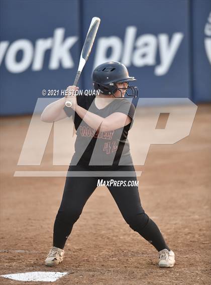 Thumbnail 2 in Esperanza vs. Roosevelt (CIF-SS D1 Final) photogallery.