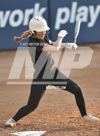 Thumbnail 2 in Esperanza vs. Roosevelt (CIF-SS D1 Final) photogallery.