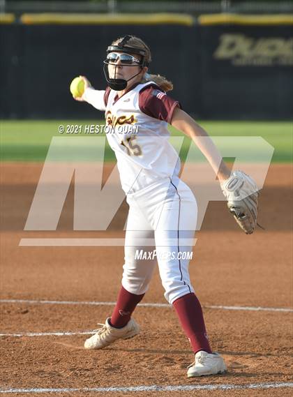 Thumbnail 2 in Esperanza vs. Roosevelt (CIF-SS D1 Final) photogallery.
